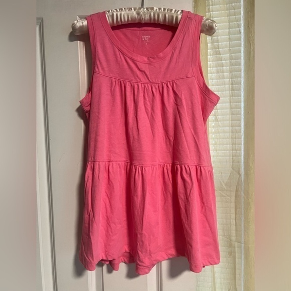 NWT Crown & Ivy Bright Pink Sleeveless Flowy Tank - S